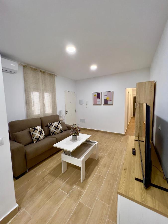Rockside Residences Suites La Linea La Línea de la Concepción Екстериор снимка