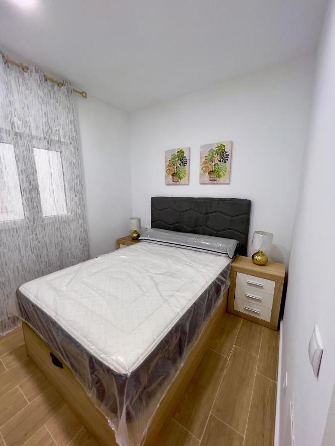 Rockside Residences Suites La Linea La Línea de la Concepción Екстериор снимка