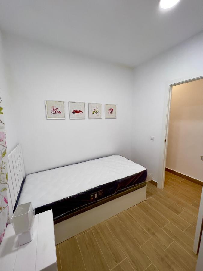 Rockside Residences Suites La Linea La Línea de la Concepción Екстериор снимка
