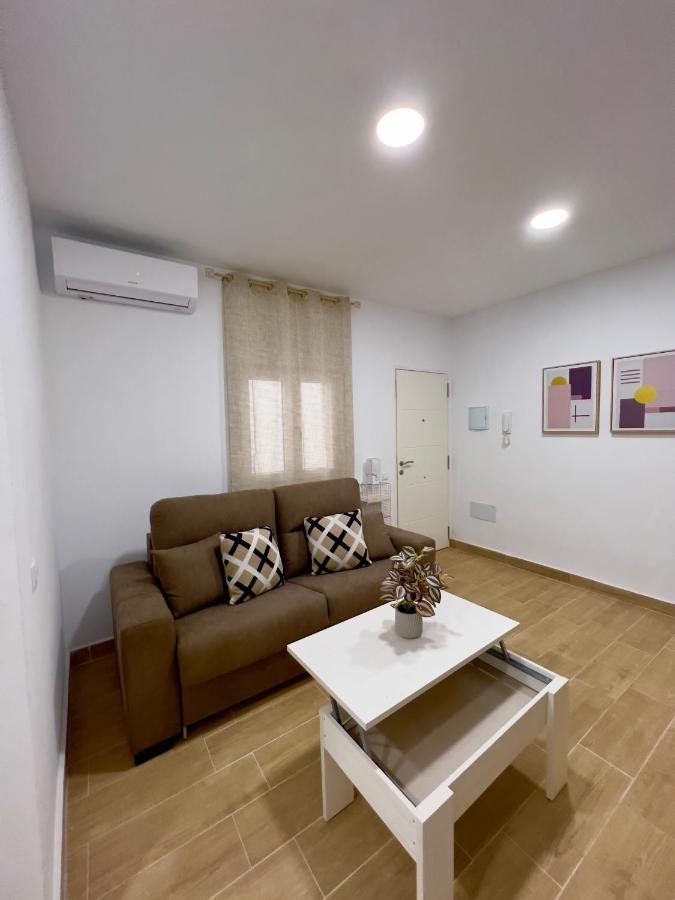 Rockside Residences Suites La Linea La Línea de la Concepción Екстериор снимка